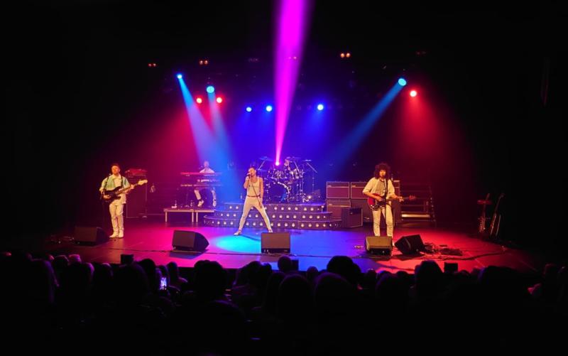 Flash Queen Tribute Band performing Live in Sweden